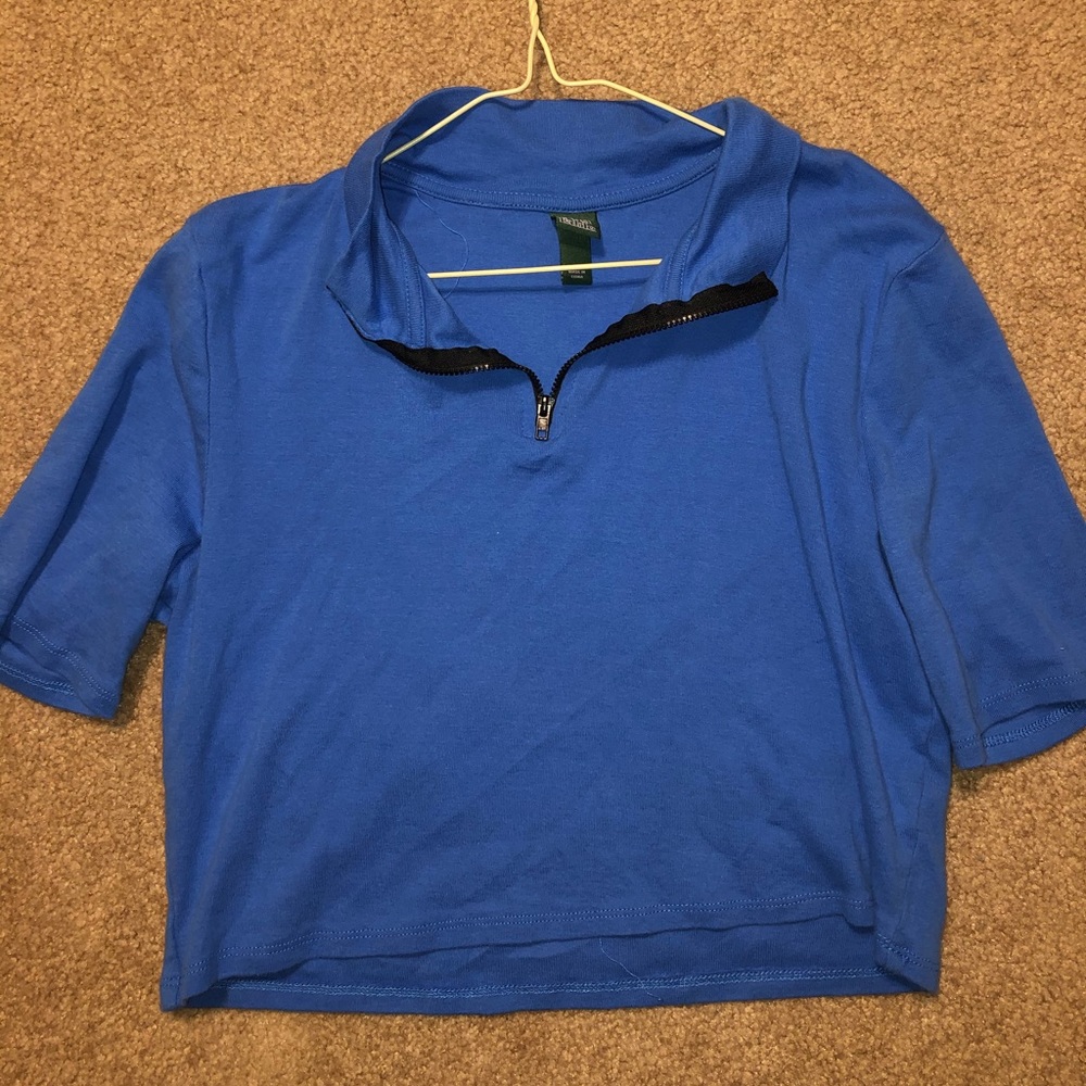 Cropped quarter zip up tee